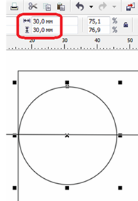 Рисуем окружность диаметром 30 мм